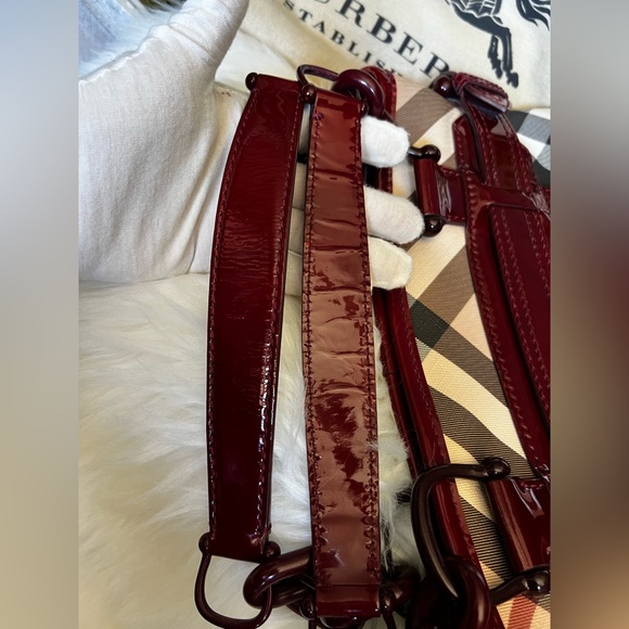 Burberry Nova Check Rachel Large Chain Tote|Satchel - Berry - Picture 6 of 13